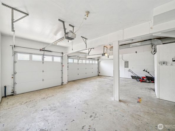3726 S 251st Place, Kent WA 98032