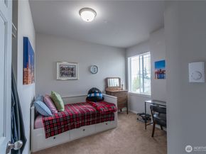 15026 40th Avenue W 2401, Lynnwood WA 98087