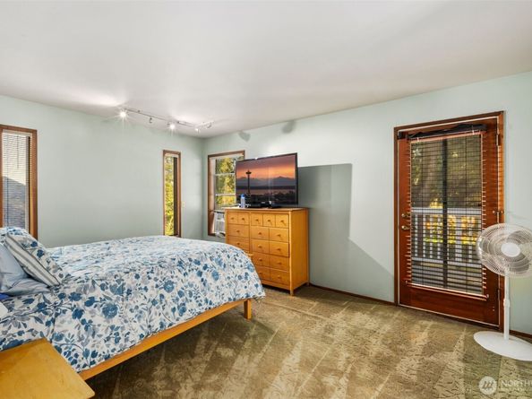 13941 NE 85th Street, Redmond WA 98052