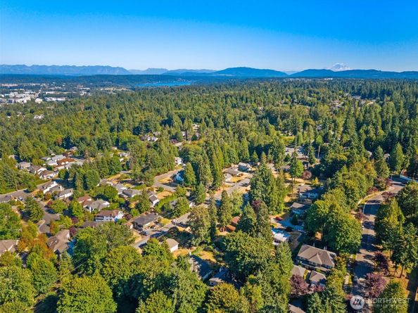 13941 NE 85th Street, Redmond WA 98052