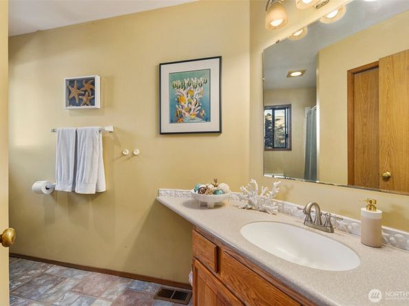 13941 NE 85th Street, Redmond WA 98052