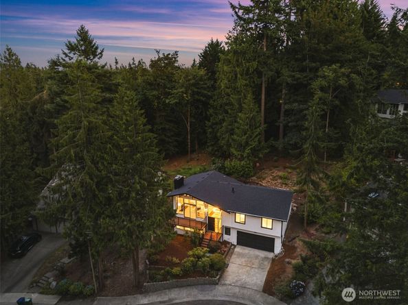 17613 NE 31st Place, Redmond WA 98052