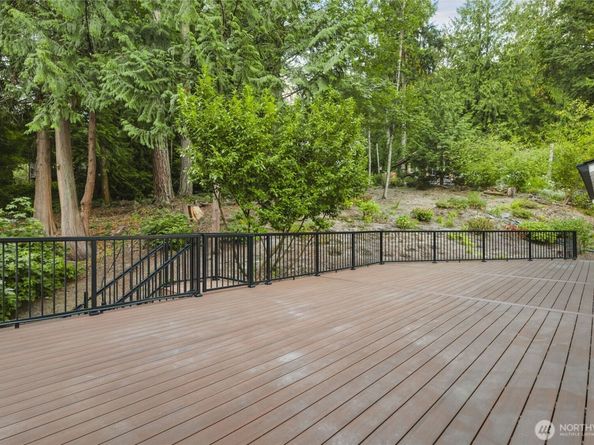 17613 NE 31st Place, Redmond WA 98052