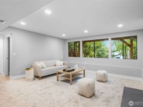 17613 NE 31st Place, Redmond WA 98052
