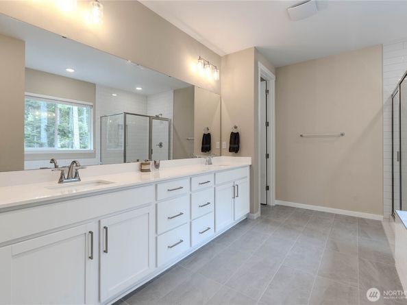 4500 Explorer Ave, Port Orchard WA 98367