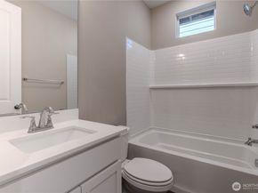 4500 Explorer Ave, Port Orchard WA 98367