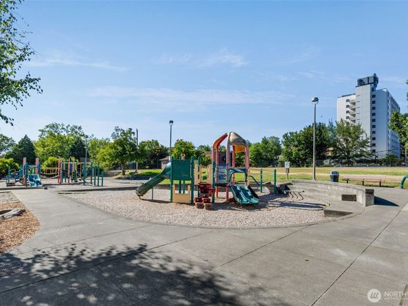 1101 17th Avenue 201, Seattle WA 98122