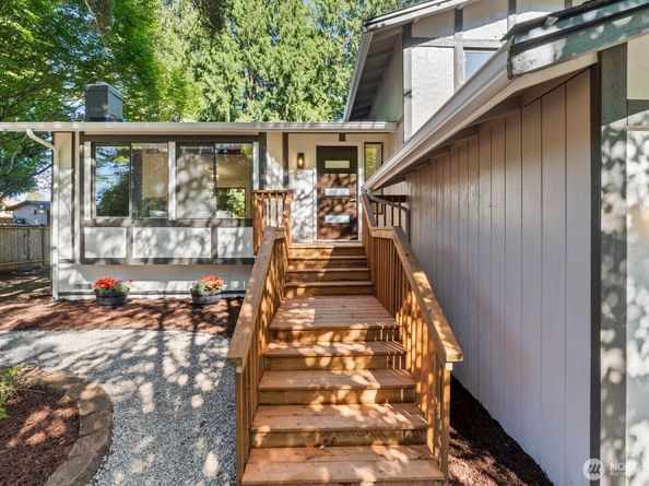 15217 48th Avenue W, Edmonds WA 98026
