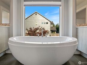 35228 S 44th Avenue, Auburn WA 98001