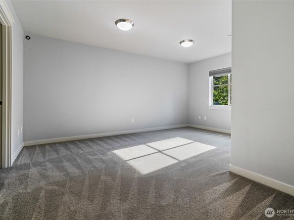 35228 S 44th Avenue, Auburn WA 98001