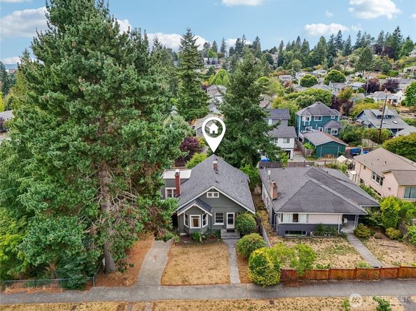 4437 46th Avenue SW, Seattle WA 98116