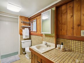 4437 46th Avenue SW, Seattle WA 98116