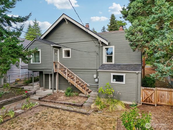 4437 46th Avenue SW, Seattle WA 98116