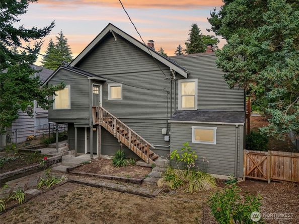 4437 46th Avenue SW, Seattle WA 98116