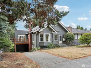 4437 46th Avenue SW, Seattle WA 98116
