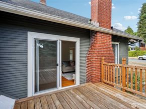 4437 46th Avenue SW, Seattle WA 98116