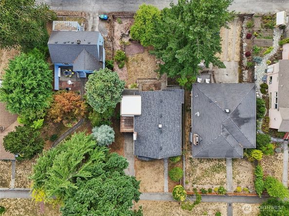4437 46th Avenue SW, Seattle WA 98116