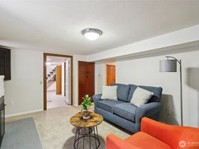 4437 46th Avenue SW, Seattle WA 98116