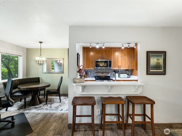 830 Kirkland Way 103, Kirkland WA 98033