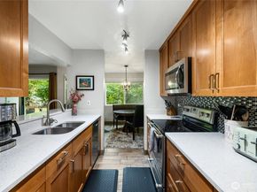 830 Kirkland Way 103, Kirkland WA 98033