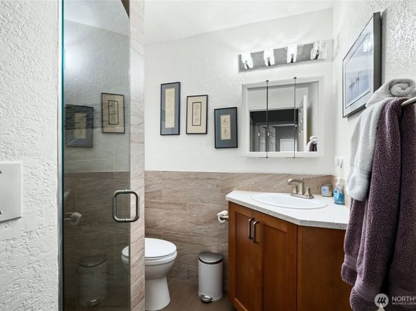 830 Kirkland Way 103, Kirkland WA 98033