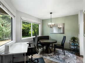 830 Kirkland Way 103, Kirkland WA 98033
