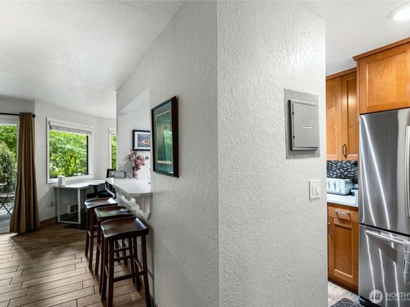 830 Kirkland Way 103, Kirkland WA 98033