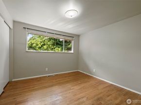 5318 128th Avenue SE, Bellevue WA 98006
