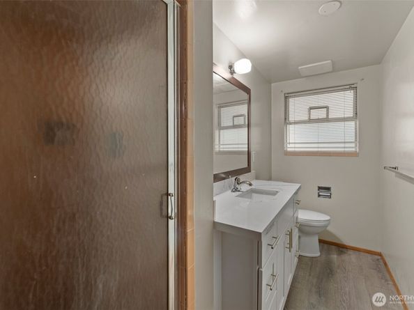 5318 128th Avenue SE, Bellevue WA 98006