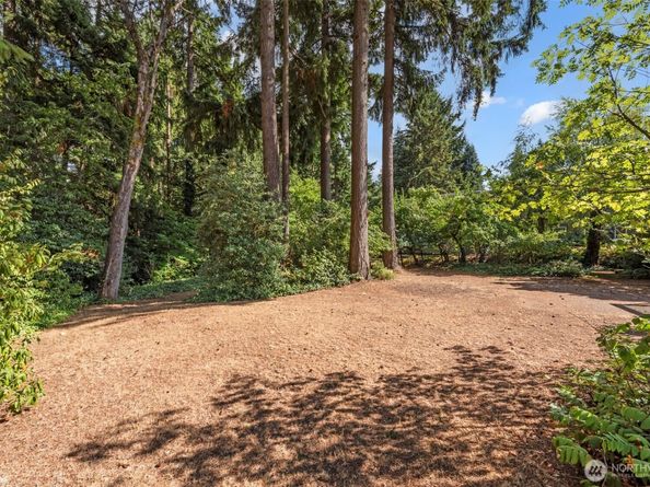 5318 128th Avenue SE, Bellevue WA 98006