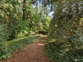 5318 128th Avenue SE, Bellevue WA 98006