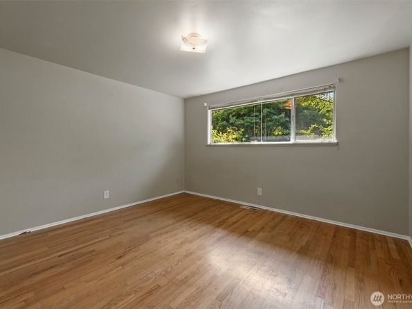 5318 128th Avenue SE, Bellevue WA 98006