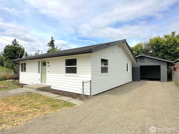 1743 SE Crawford Road, Port Orchard WA 98366
