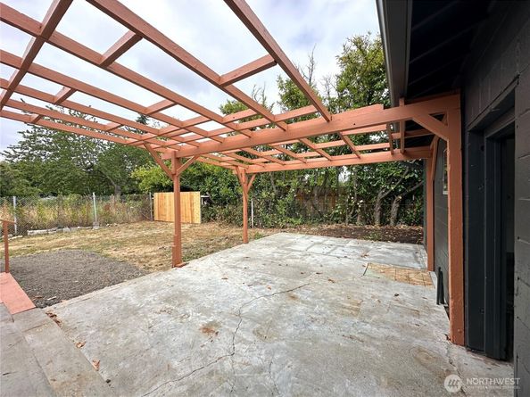 1743 SE Crawford Road, Port Orchard WA 98366