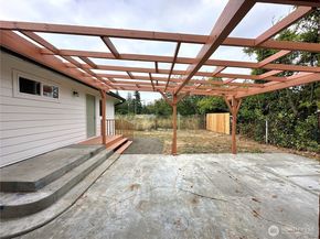 1743 SE Crawford Road, Port Orchard WA 98366
