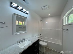 1743 SE Crawford Road, Port Orchard WA 98366