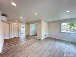 1743 SE Crawford Road, Port Orchard WA 98366