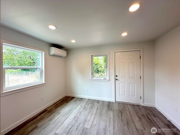 1743 SE Crawford Road, Port Orchard WA 98366
