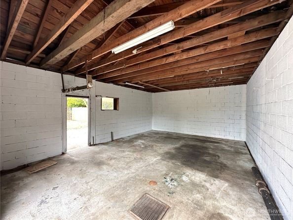 1743 SE Crawford Road, Port Orchard WA 98366