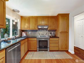 18109 56th Avenue W, Lynnwood WA 98037