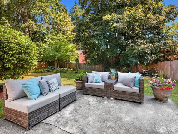 18109 56th Avenue W, Lynnwood WA 98037