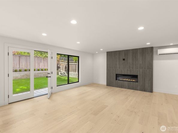 6833 36th Avenue NE, Seattle WA 98115