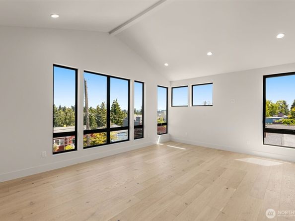 6833 36th Avenue NE, Seattle WA 98115