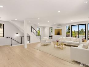 6833 36th Avenue NE, Seattle WA 98115