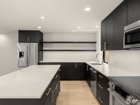 6833 36th Avenue NE, Seattle WA 98115