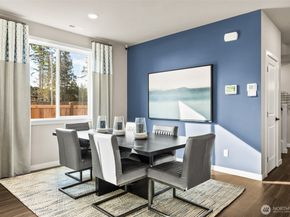 3927 McCormick Village Drive, Bremerton WA 98312