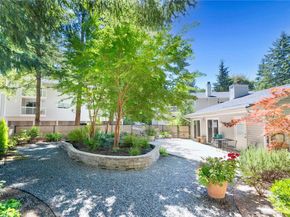 14435 NE 40th St B102, Bellevue WA 98007