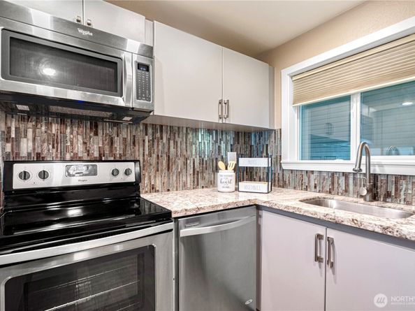 14435 NE 40th St B102, Bellevue WA 98007