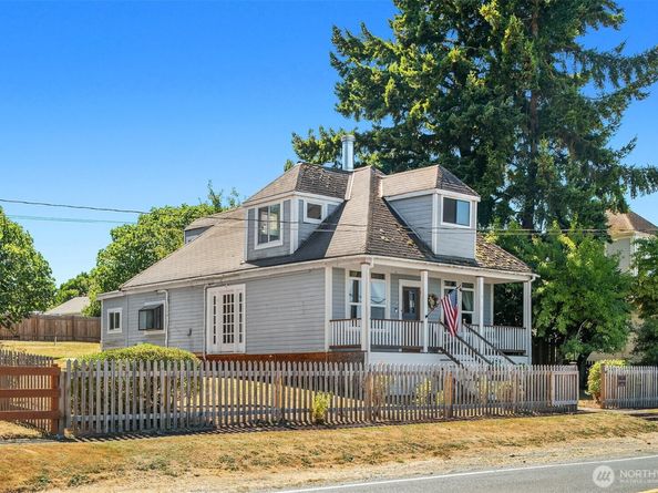 9819 SW Dock Street, Vashon WA 98070