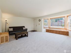 143 Dora Avenue, Bremerton WA 98312